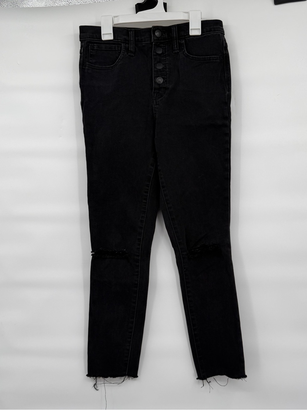 Madewell 10” high rise jegging black raw hem distressed jeans